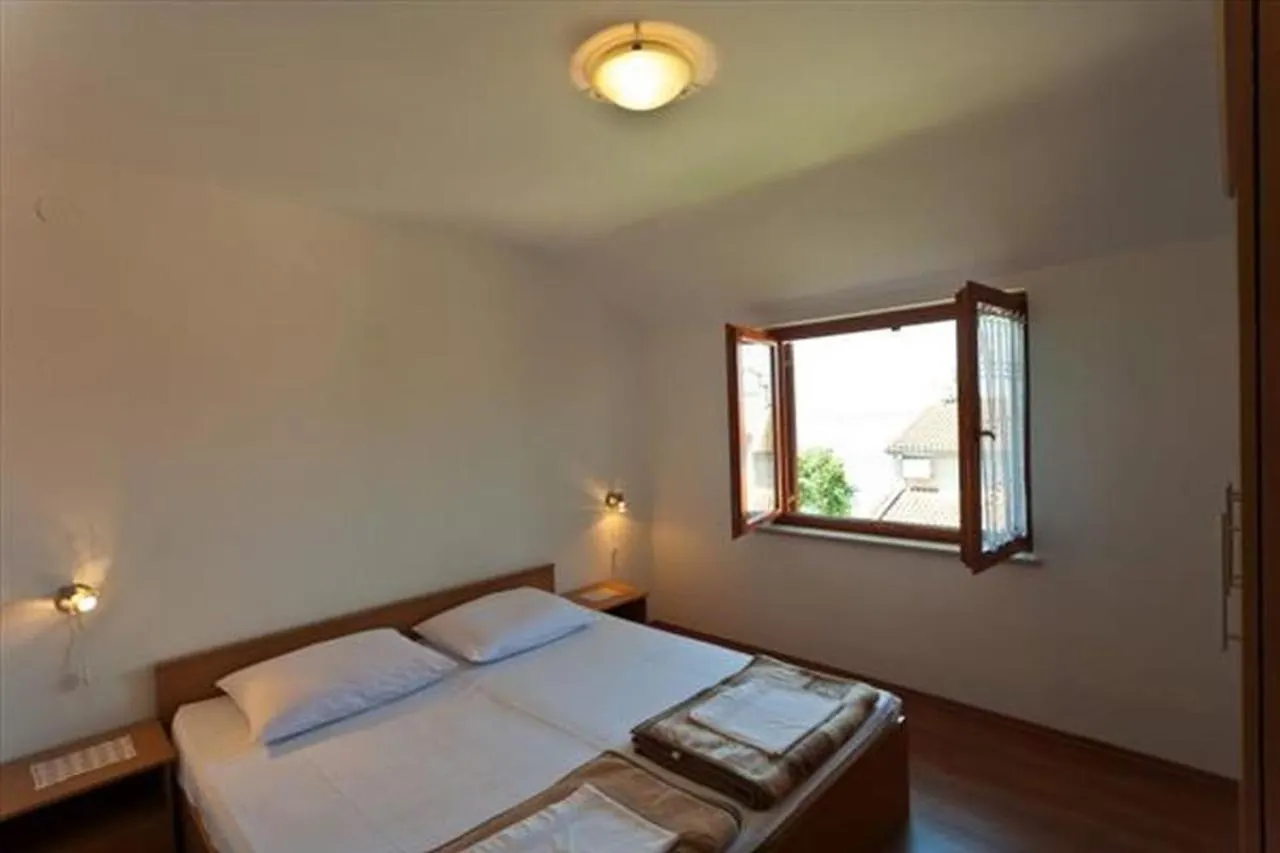 Apartments Katic Vantacici